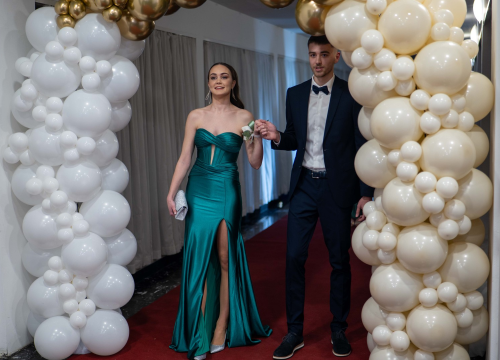 Fotografija 2 - Zavirite na maturalni ples šibenske Medicinske škole (2)