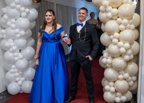 Fotografija 11 - Zavirite na maturalni ples šibenske Medicinske škole (2)