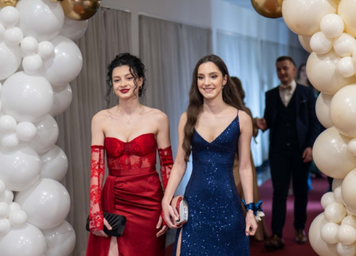 Fotografija 9 - Zavirite na maturalni ples šibenske Medicinske škole (1)