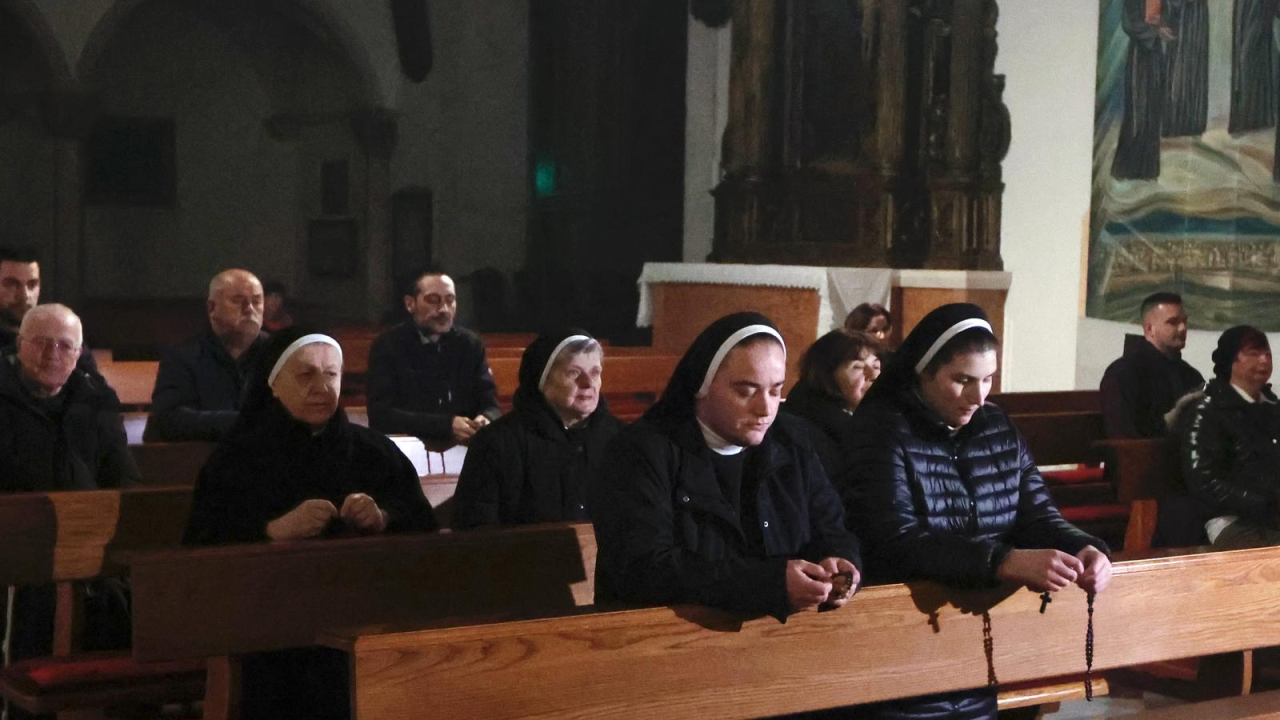 Šibenski vjernici pridružili se molitvama za papu