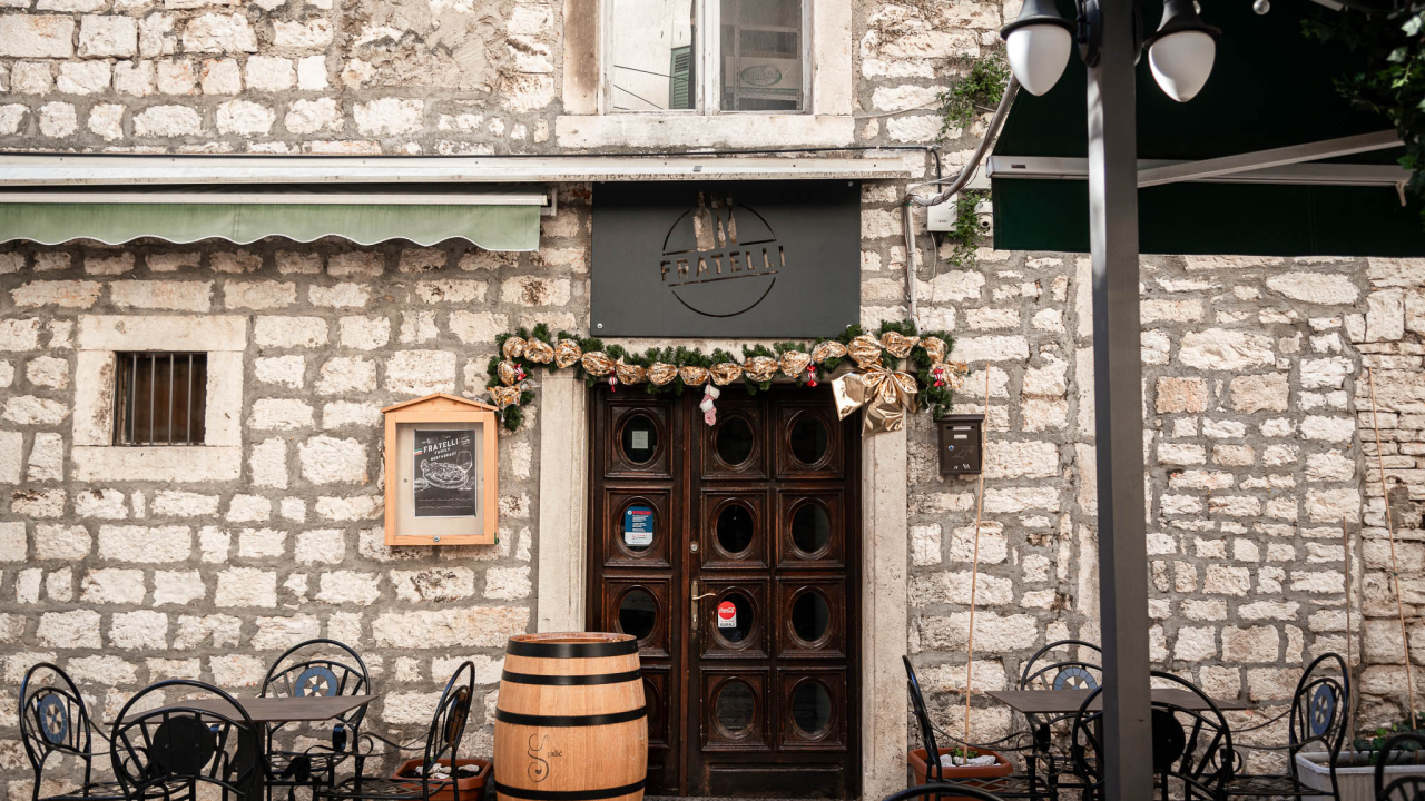 Proslavite Dan žena s omiljenim društvom u pizzeriji Fratelli!