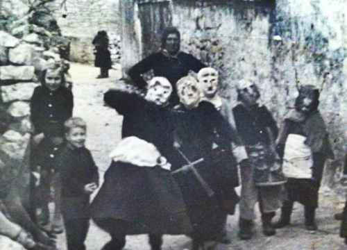 Stoljetna tradicija Jezerskih pokladi kreće od sutra uz izložbu, maske i zabavu