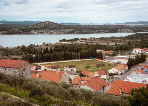 Fotografija 9 - Lijepa Crnica više nije 'Mangan City': Još da ju je malo dodatno urediti