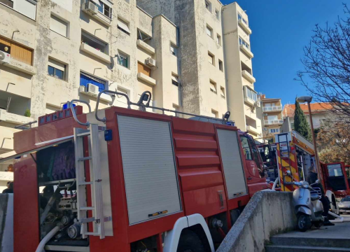 Fotografija 3 - Požar u zgradi na Baldekinu