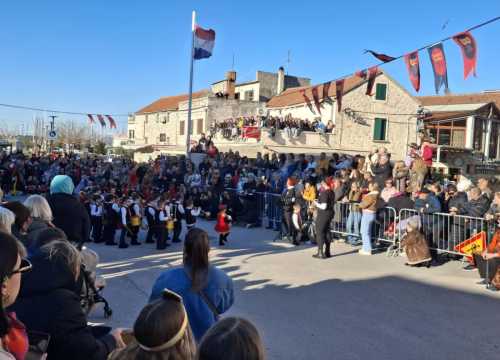 Fotografija 14 - Male Bake u Murteru