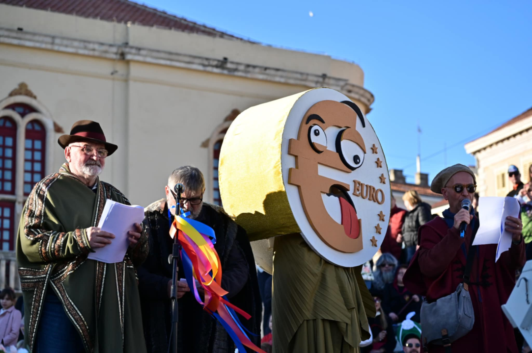 Maškarana povorka prošla kroz grad (1)