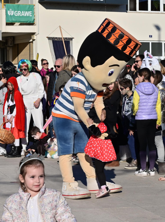 Maškarana povorka prošla kroz grad (1)