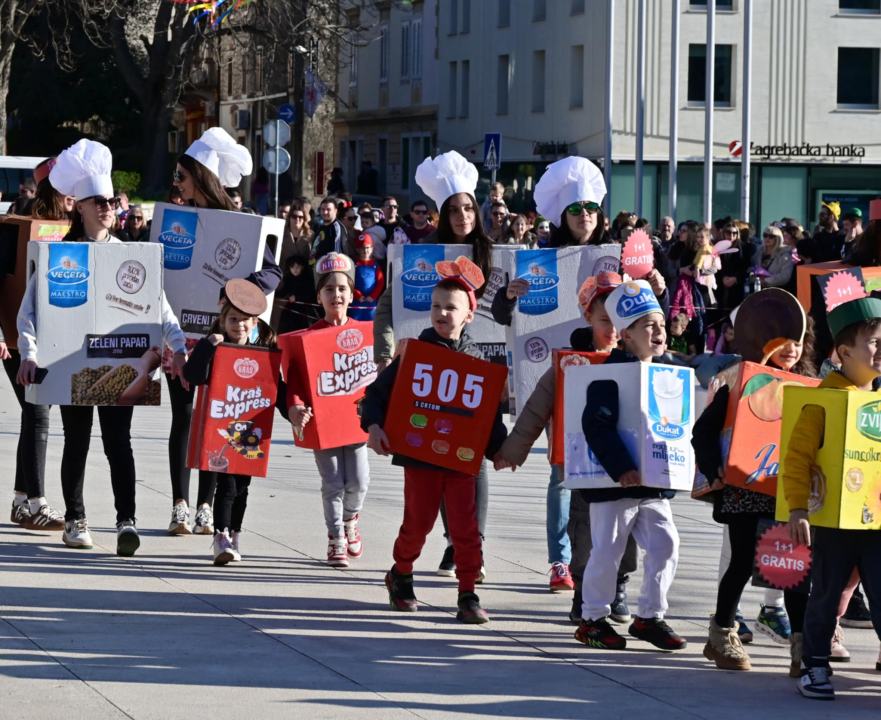 Maškarana povorka prošla kroz grad (1)
