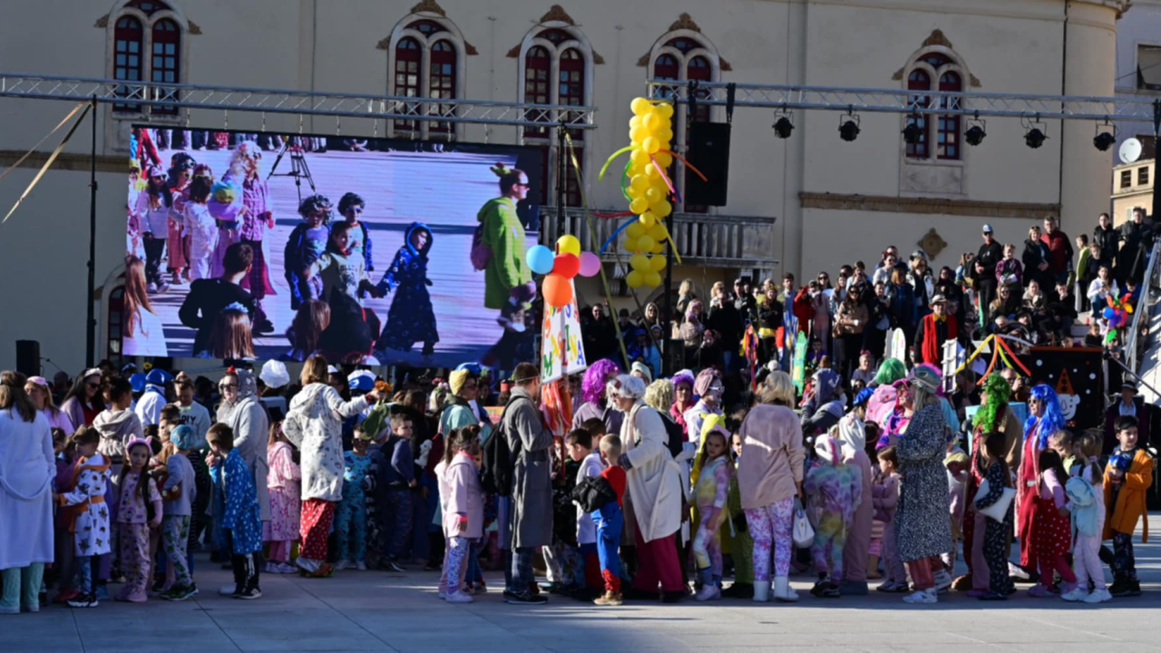 Maškarana povorka prošla kroz grad (1)