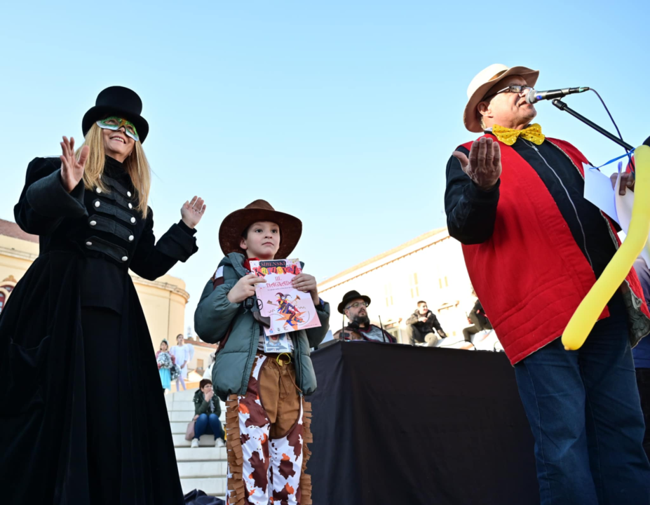 Maškarana povorka prošla kroz grad (2)