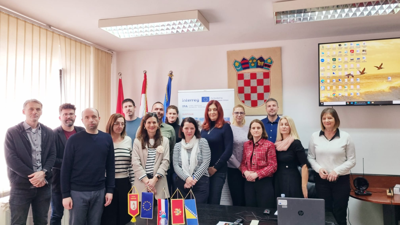 Održivi turizam za lokalni razvoj: U Drnišu održana početna konferencija projekta SUSTOUR