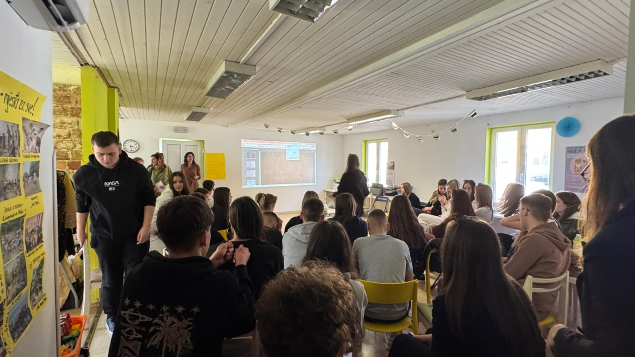 Učenici iz Drniša i Šibenika osmislili projekte za poboljšanje lokalnih zajednica, i vi možete glasati