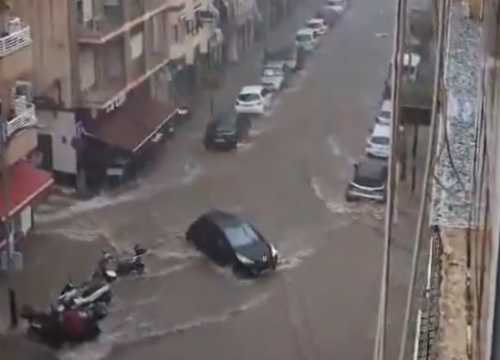 Poplave u Španjolskoj. Otkazana nastava, evakuirane stotine ljudi, zatvorene ceste...