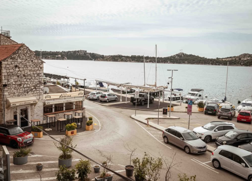 Fotografija 44 - Dolac – povijesna duša Šibenika s mediteranskim šarmom