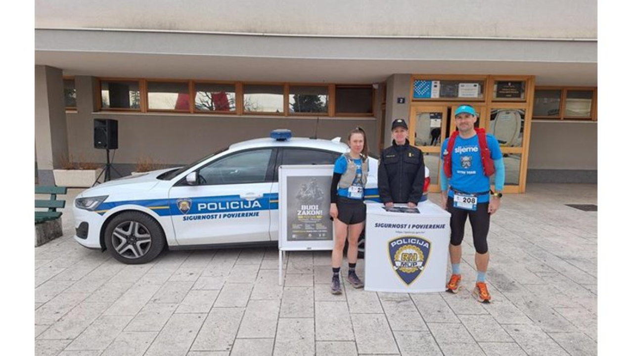 Policajci i policajke na drniškom 'Promina trailu' promovirali svoje zahtjevno, ali humano zanimanje
