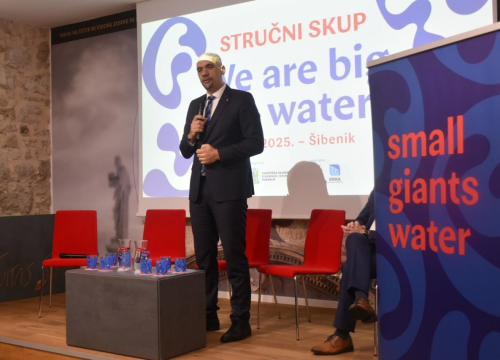 Fotografija 2 - Inicijativa ‘Voda Malih Divova’ proslavila prvi rođendan: ‘Umrežili smo 100 punionica u ugostiteljskim objektima diljem županije’