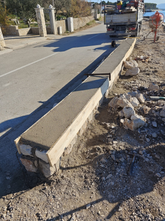 Završeni radovi na sanaciji pomorskog dobra u Brodarici, Grebaštici, Zablaću i na Jadriji