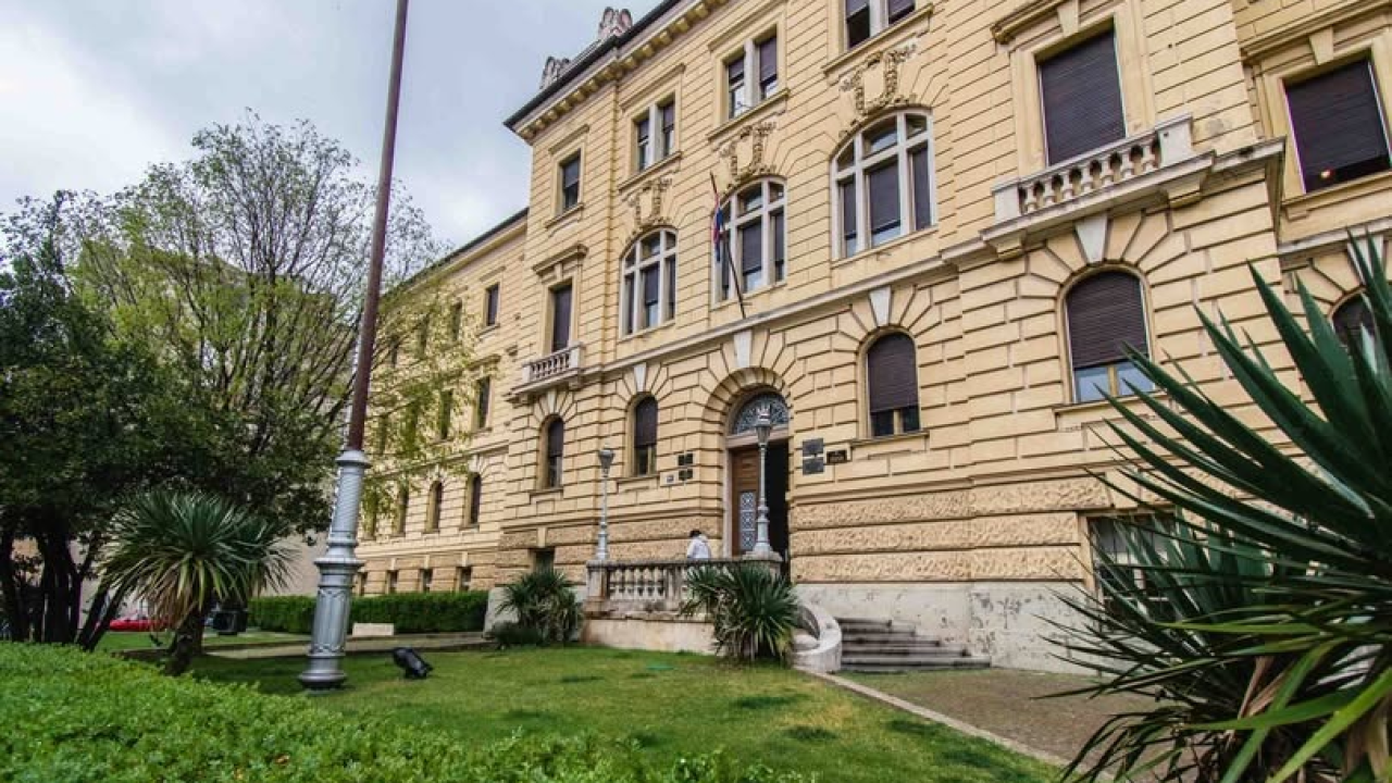 Muškarac (58) u Betini sagradio kuću, bazen i stavio solarne panele. Falila mu samo dozvola