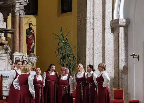 Fotografija 6 - Stoljetna tradicija pučkih korizmenih napjeva: Klape nastupile na korizmenom koncertu u Drnišu