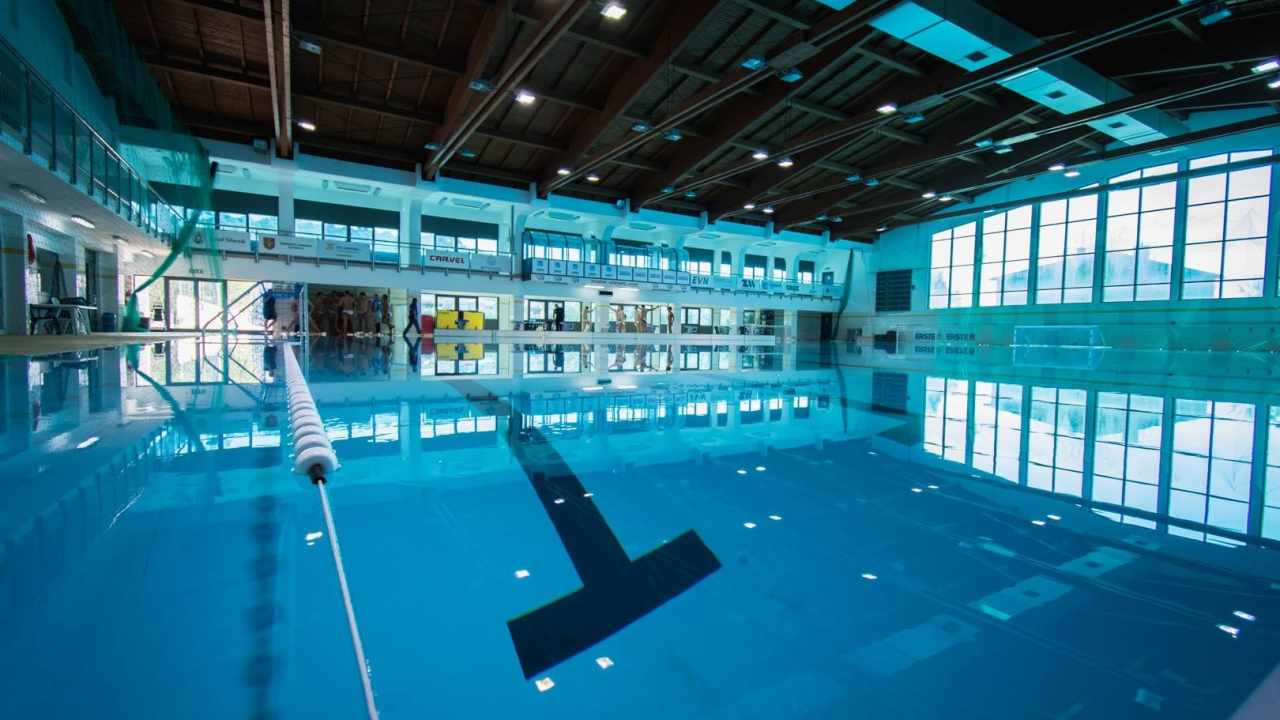 Na bazenu u Splitu pomiješali kemikalije, četvero djece završilo u bolnici