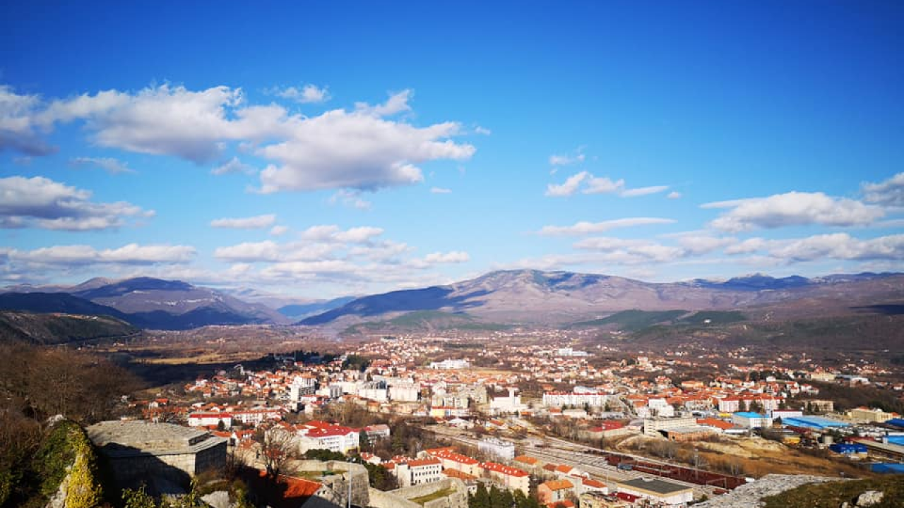 Grad Knin objavio dobitnike učeničkih i studentskih stipendija