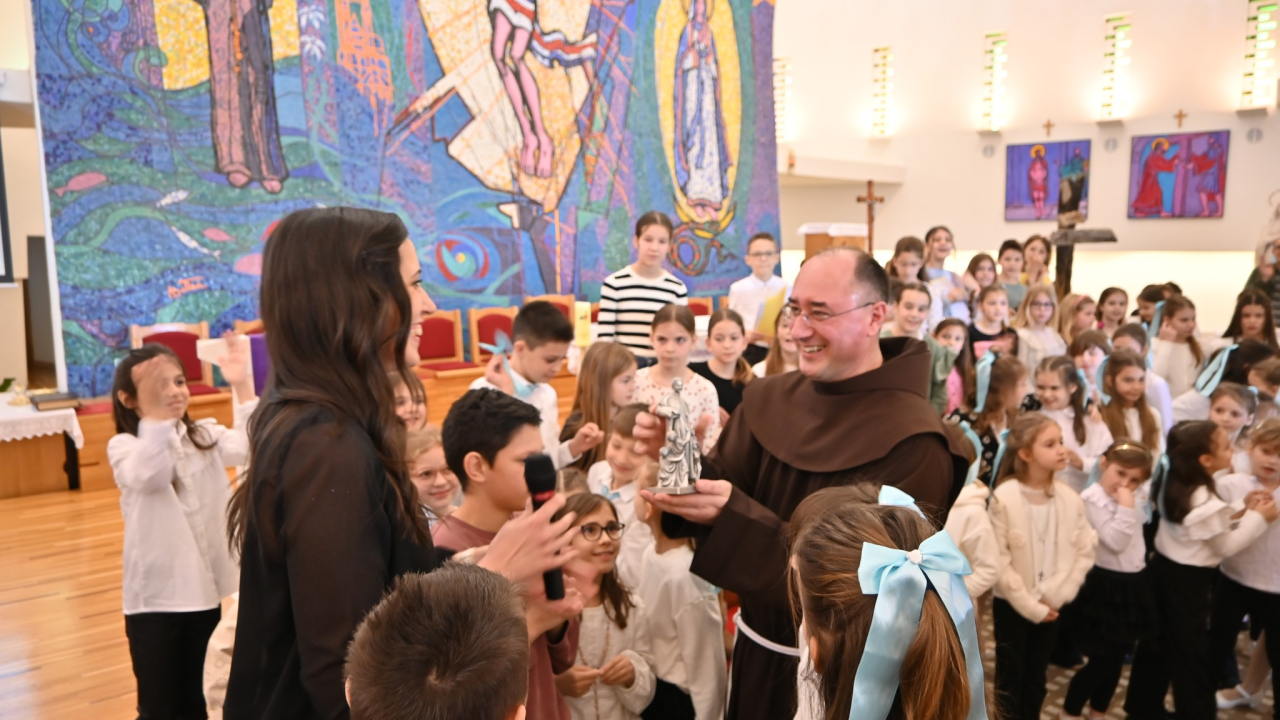 Dječji zbor sa zagrebačke Knežije gostovao u Župi sv. Ante Padovanskog na Šubićevcu
