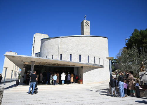 Fotografija 16 - Dječji zbor sa zagrebačke Knežije gostovao u Župi sv. Ante Padovanskog na Šubićevcu