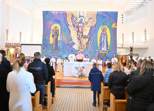 Fotografija 19 - Dječji zbor sa zagrebačke Knežije gostovao u Župi sv. Ante Padovanskog na Šubićevcu