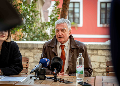 Fotografija 3 - Grad Šibenik sufinancira obnovu fasada, krovišta i stolarije: Potpisani ugovori sa stanovnicima stare gradske jezgre