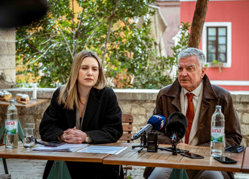 Fotografija 8 - Grad Šibenik sufinancira obnovu fasada, krovišta i stolarije: Potpisani ugovori sa stanovnicima stare gradske jezgre