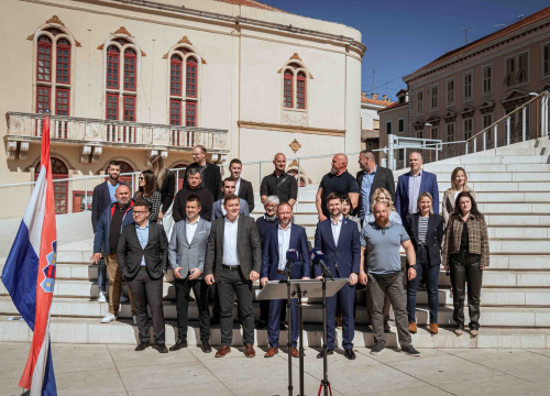 Florijan Žižić za župana, Goran Šimić za dožupana: Na Poljani se predstavila Nezavisna lista načelnika i vijećnika