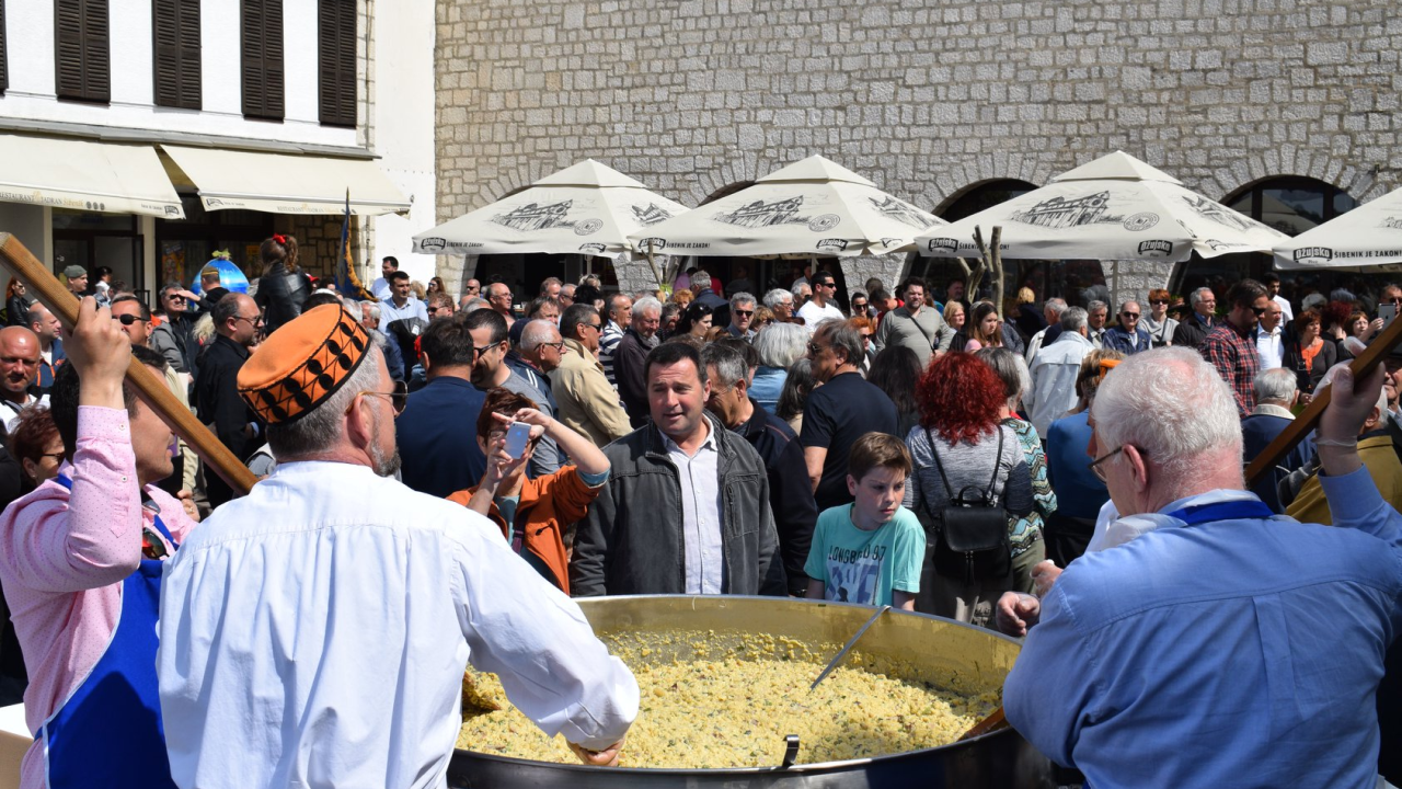 Uskršnji doručak Udruženja obrtnika: Miris fritaje i šunke širit će se Šibenikom, Rogoznicom i Skradinom