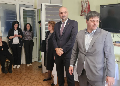 Jelić i Ukić Kotarac korisnicima Cvjetnog doma podijelili pogače