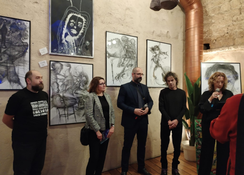 Fotografija 28 - Zvonimir Vila i njegovi 'Vilenjaci' napunili Azimut: Otvorena izložba radova djece iz Centra 'Šubićevac'