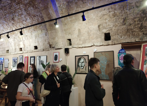 Fotografija 14 - Zvonimir Vila i njegovi 'Vilenjaci' napunili Azimut: Otvorena izložba radova djece iz Centra 'Šubićevac'