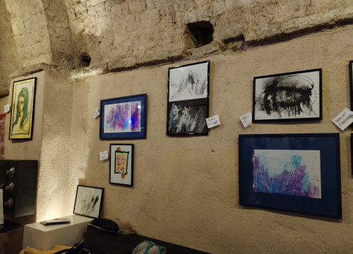 Fotografija 11 - Zvonimir Vila i njegovi 'Vilenjaci' napunili Azimut: Otvorena izložba radova djece iz Centra 'Šubićevac'