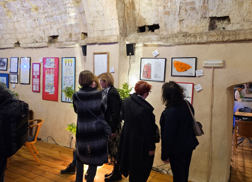 Fotografija 1 - Zvonimir Vila i njegovi 'Vilenjaci' napunili Azimut: Otvorena izložba radova djece iz Centra 'Šubićevac'