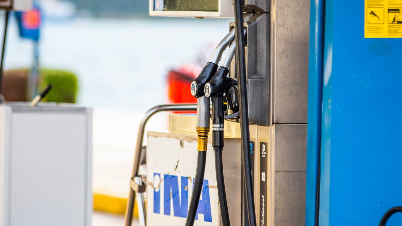 Od ponoći nove cijene goriva