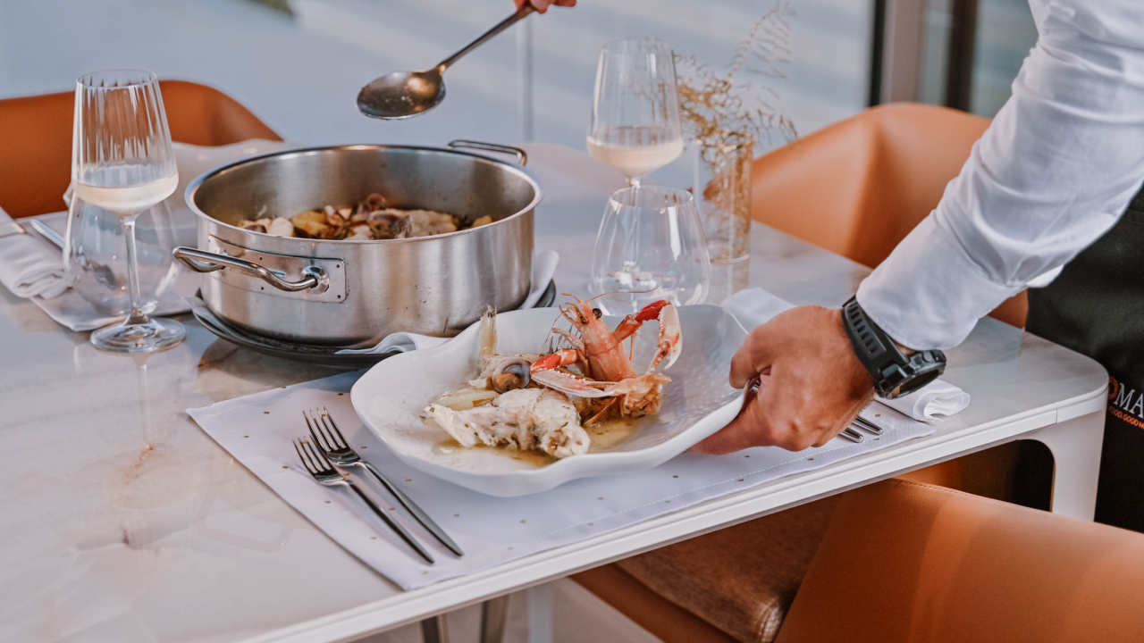 Uskrsna večera u Nomadu: Tri slijeda i glazbena poslastica uz Baby Kate