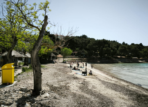 Fotografija 2 - Blagdansko sunce na Slanici najavilo početak predsezone