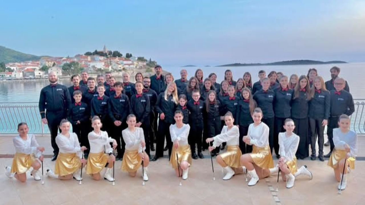 Primoštenske mažoretkinje bile posebne gošće na koncertu Puhačkog orkestra