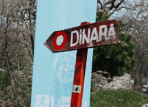 Fotografija 11 - Sto trkača pokorilo Sinjal. Slavili Ante Pešić Golub i Ivana Vrvilo Baučić