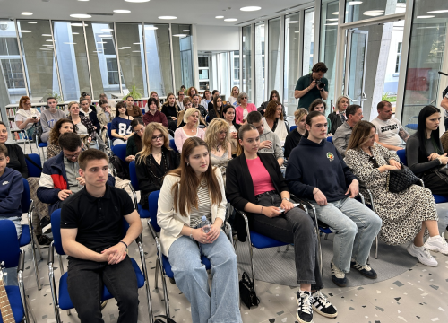 Fotografija 2 - Predstavljena knjiga 'Šutnja' autorice Maje Gulin