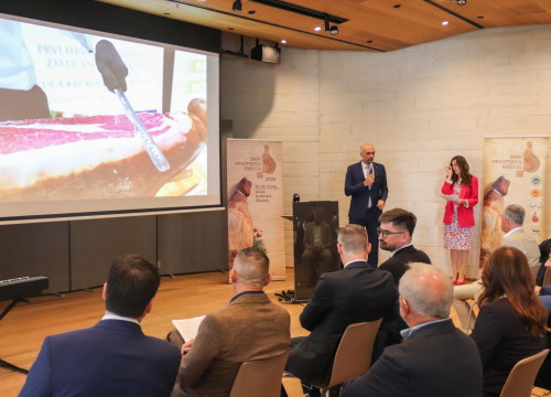 Fotografija 2 - 11. Dani hrvatskog pršuta