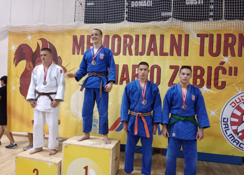 Fotografija 8 - Sjajan nastup Judo kluba Šibenik na turniru u Kaštel Sućurcu