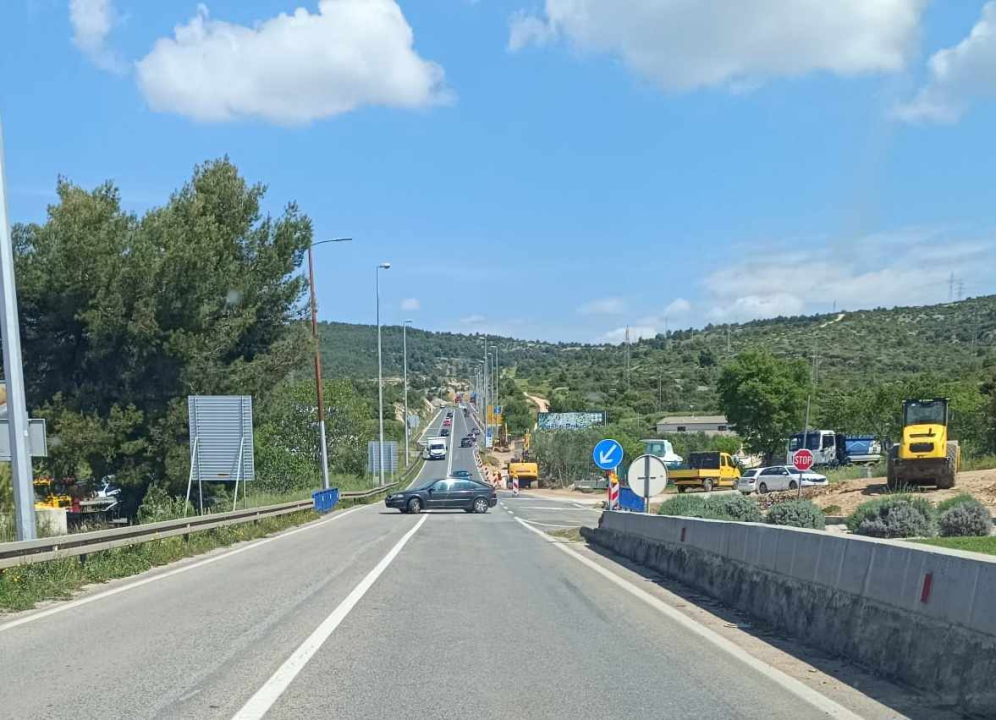 Rizično i nedozvoljeno skretanje na dnu 'tri trake' kod Ražina: 'Bit će ovog cijelo ljeto'