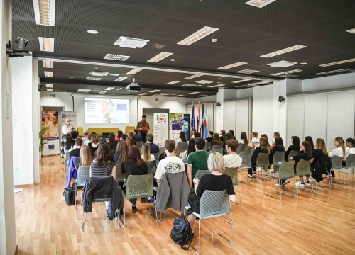 Fotografija 26 - FOTO: U ABC-u održana rasprava o prvih 120 dana rada nove Europske komisije