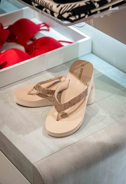 FOTO Pripreme za ljeto u Šibeniku: Donosimo ponudu dućana iz centra grada!