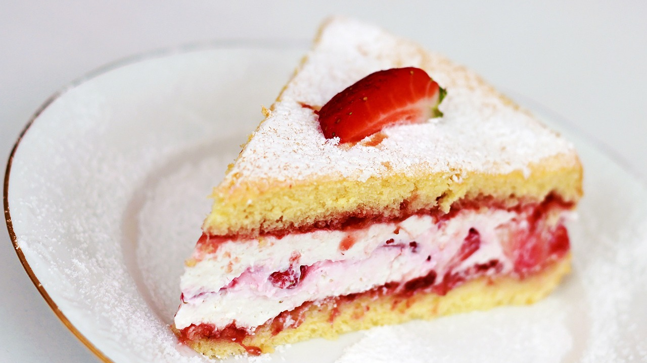 Proljetni voćni kolači najbolji su za osvježenje tijekom dana, evo par recepata