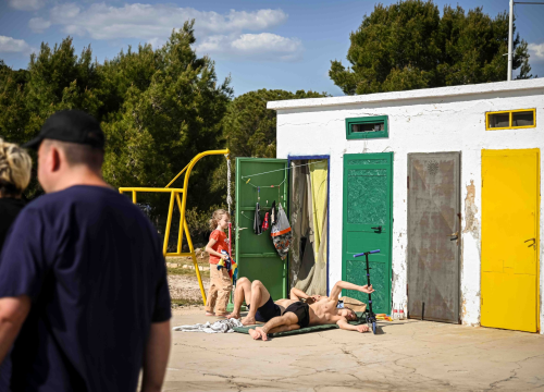 Fotografija 2 - Prvosvibanjska fešta na Jadriji: Neki to vole vruće zagrijali publiku, na Fenikse još stignete